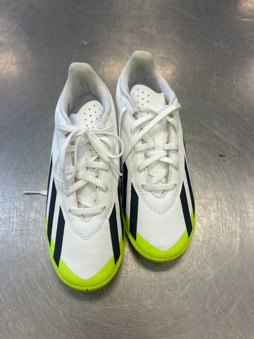 Vist Large View of Product Image Which is Used Adidas Soccer Indoor Shoes White Junior 04.5