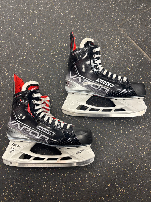 Vist Large View of Product Image Which is Used Bauer VAPOR X 3.7 Senior Hockey Skate Senior 10 11774-S000082244