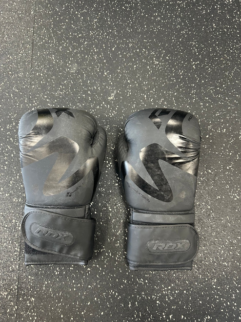 Vist Large View of Product Image Which is Used Boxing Gloves Black Senior 11849-S000030111