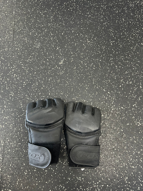 Vist Large View of Product Image Which is Used Martial Arts Gloves Black MD 11849-S000030115