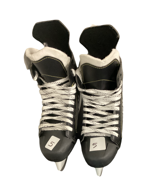Vist Large View of Product Image Which is Used CCM TACKS 9040 Senior Hockey Skate Senior 5