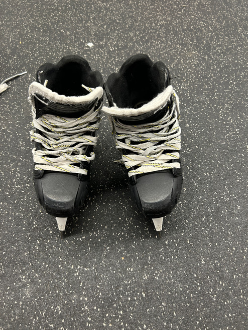 Vist Large View of Product Image Which is Used CCM SUPER TACK 9370 Senior Goalie Skate Senior 7.5 11162-S000433075