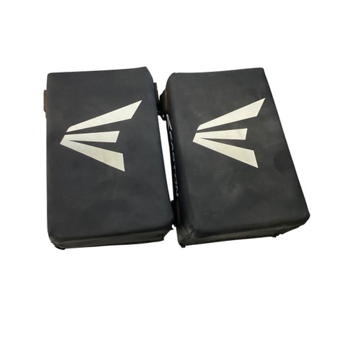 Vist Large View of Product Image Which is Used Easton KNEE SAVER PAIR BB/SB Catchers Knee Savers Black 11760-S000079606