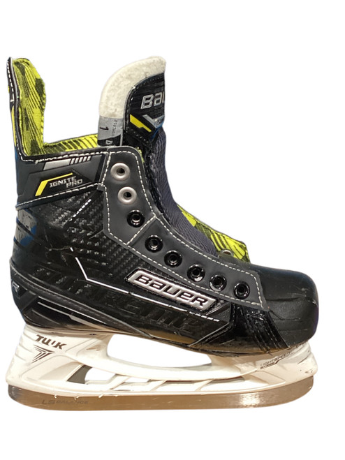 Vist Large View of Product Image Which is Used Bauer INGNITE PRO Junior Hockey Skate Junior 01 11776-S000386020