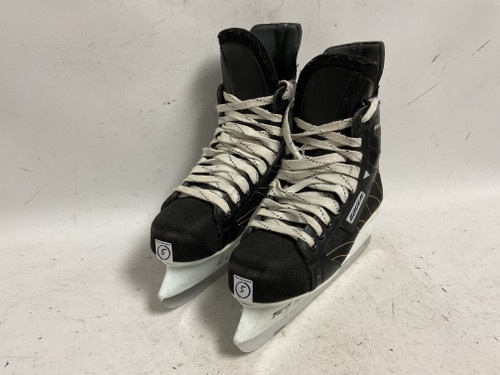 Vist Large View of Product Image Which is Used Bauer COMP Junior Hockey Skate Junior 05 11855-S000188752