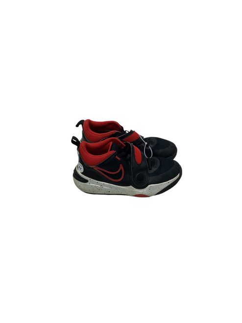 Vist Large View of Product Image Which is Used Nike TEAM HUSTLE D 11 Basketball Shoes Y Black And Red Youth 07.0 11347-S000252127