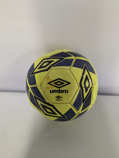 Vist Large View of Product Image Which is Used Umbro BALL All Size Soccer Ball Yellow 3