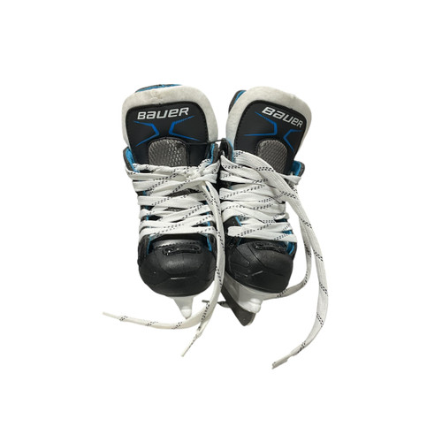 Vist Large View of Product Image Which is Used Bauer XLP Junior Hockey Skate Junior 06 11834-S000038339