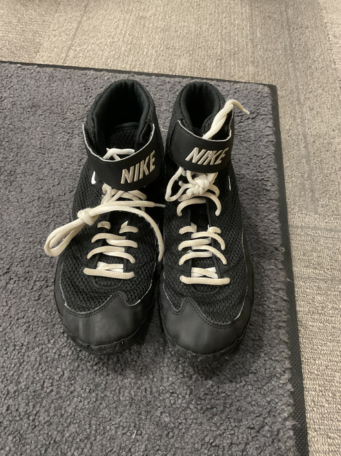 Vist Large View of Product Image Which is Used Nike Wrestling Shoes Black Senior 9.5 11614-S000218346
