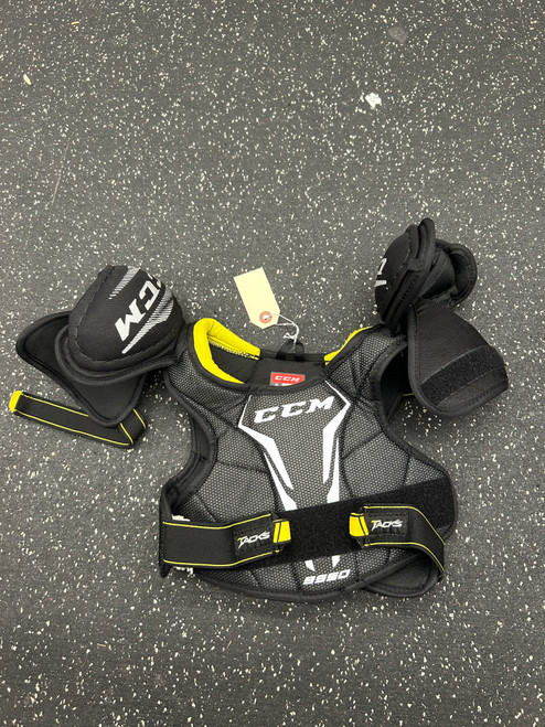Vist Large View of Product Image Which is Used CCM TACKS 9550 Youth Shoulder Pads LG