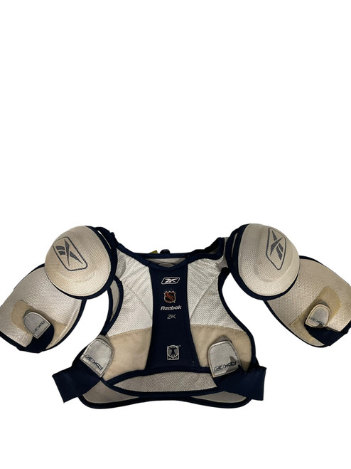 Vist Large View of Product Image Which is Used Reebok 2K Junior Shoulder Pads S/M 11847-S000028231