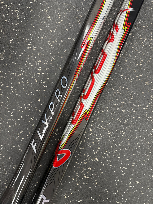 Vist Large View of Product Image Which is New Bauer VAPOR FLYPRO GRIP SR-77 10558-BAR1064903RHTP92