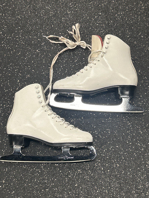 Vist Large View of Product Image Which is Used SONJIA BRONZE CANADA SKATES WomensFigure Skate White Senior 7