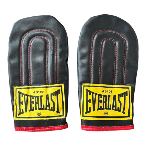 Vist Large View of Product Image Which is Used Everlast Heavy Bag Gloves Black LG 11820-S000044306