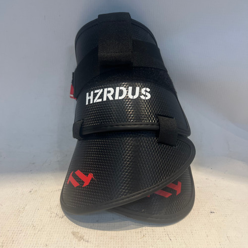 Used HZRDUS BOX LAX Lacrosse Arm Pads/Guards Black LG 11878-S000021973 Vist Large View of Product Image Which is Used HZRDUS BOX LAX Lacrosse Arm Pads/Guards Black LG