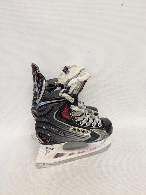 Used Bauer CAPOR X60 Junior Hockey Skate Junior 01 11821-S000026740 Vist Large View of Product Image Which is Used Bauer CAPOR X60 Junior Hockey Skate Junior 01