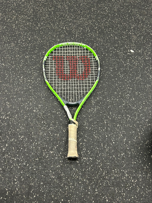 Vist Large View of Product Image Which is Used Wilson FEDERER Junior Tennis Racquet Green 21"