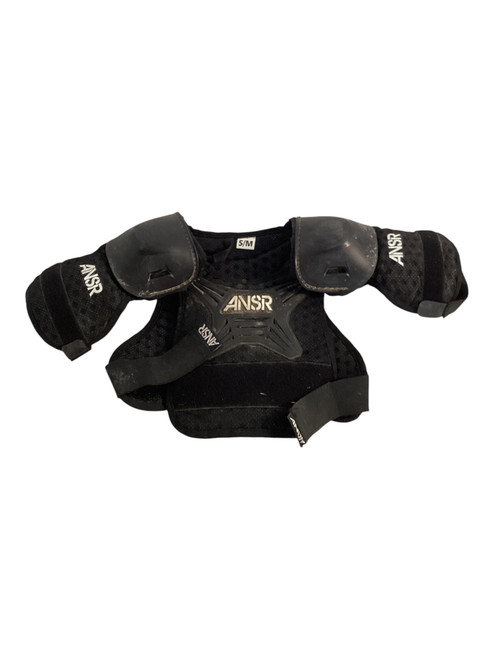 Vist Large View of Product Image Which is Used ANSR PEEWEE Junior Roost Protector Black S/M 11709-S000070665