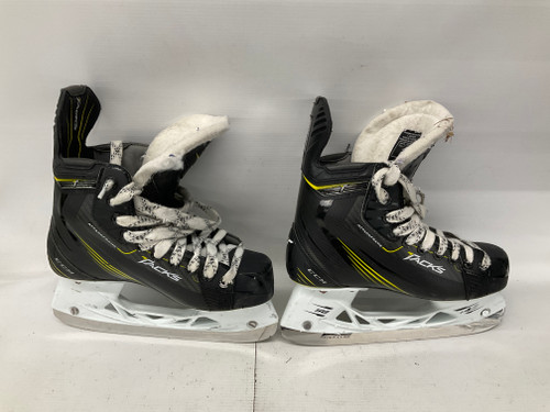 Vist Large View of Product Image Which is Used CCM ATTACKFRAME Intermediate Hockey Skate Intermediate 4.0