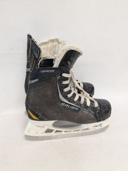 Used Bauer SUPREME Junior Hockey Skate Junior 03 11821-S000026758 Vist Large View of Product Image Which is Used Bauer SUPREME Junior Hockey Skate Junior 03