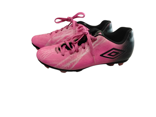 Vist Large View of Product Image Which is Used Umbro Soccer Cleats Pink Junior 02.5