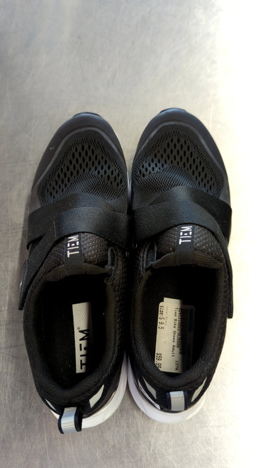 Vist Large View of Product Image Which is Used Bike Shoes Adult Black Senior 9.5