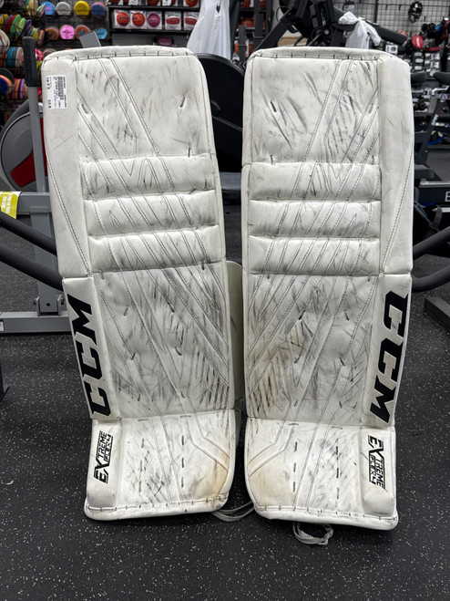 Vist Large View of Product Image Which is Used CCM EXTREME FLEX 4 Goalie Pads Senior White 34" +1 10558-S000239943