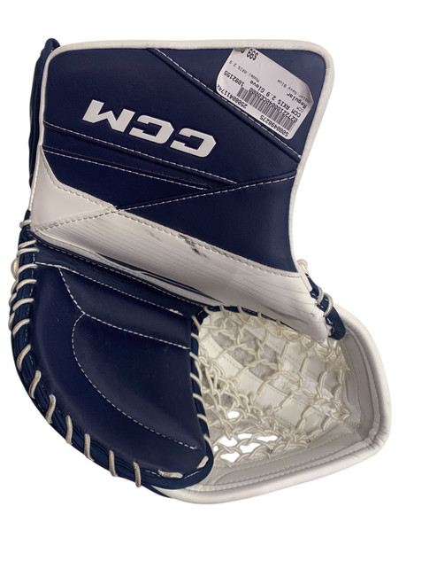 Vist Large View of Product Image Which is Used CCM AXIS 2.9 Intermediate Goalie Catcher  White/Navy Blue