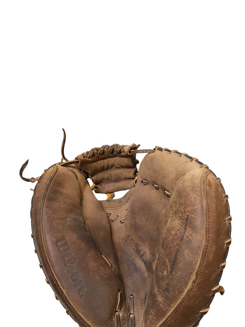 Vist Large View of Product Image Which is Used Wilson A950 BB/SB Catchers RH Throw Brown 34"