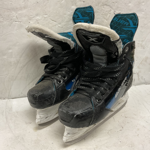 Vist Large View of Product Image Which is Used Bauer X Intermediate Hockey Skate Intermediate 4.0