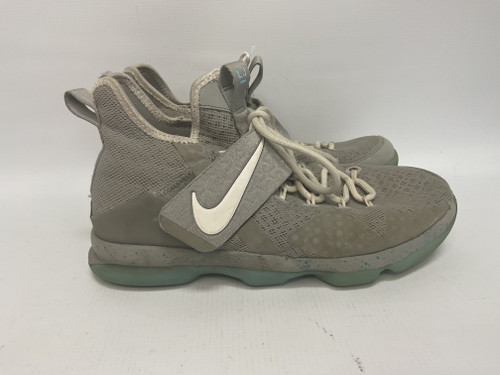 Vist Large View of Product Image Which is Used Nike LEBRON 14 Basketball Shoes Y Grey Youth 07.0