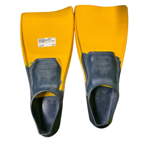 Used Underwater Fins Gold MD 11484-S000285888 Vist Large View of Product Image Which is Used Underwater Fins Gold MD