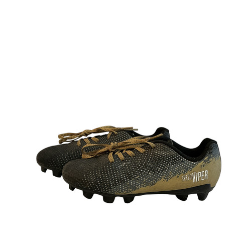 Vist Large View of Product Image Which is Used Soccer Cleats None Junior 02