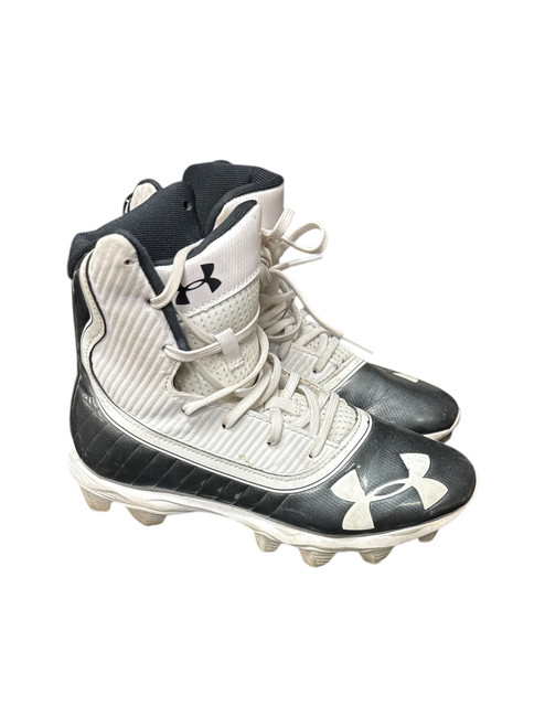 Vist Large View of Product Image Which is Football cleats