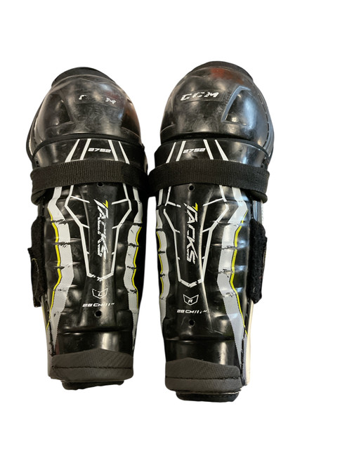 Vist Large View of Product Image Which is Used CCM SHIN Junior Shin Guards Black 11"