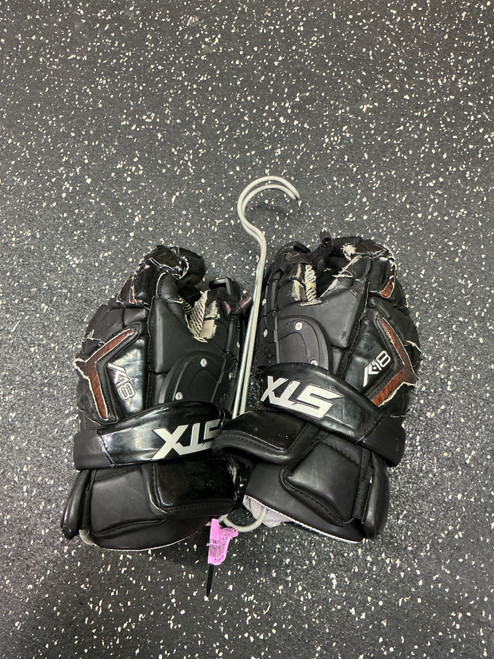 Vist Large View of Product Image Which is Used STX K18 GOALIE Lacrosse Gloves Womens Black MD