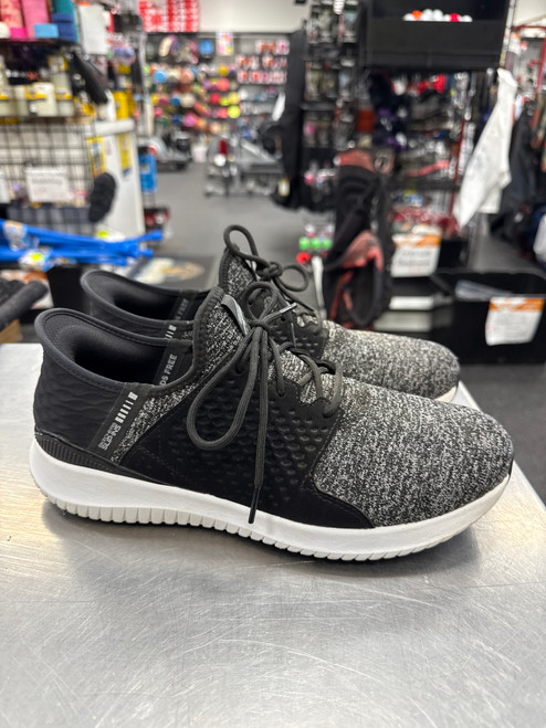 Vist Large View of Product Image Which is Used Skechers Mens Golf Shoes Black Senior 8.5