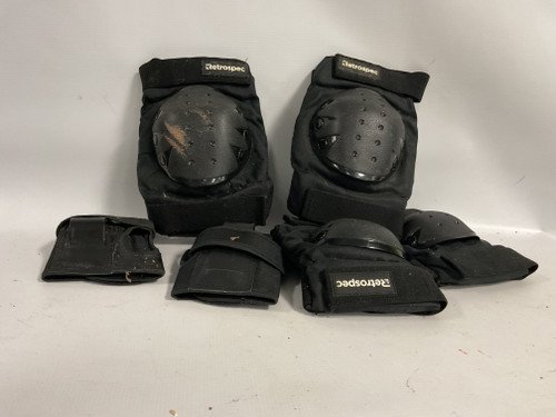 Vist Large View of Product Image Which is Used Retrospec Inline Protective Set Black MD