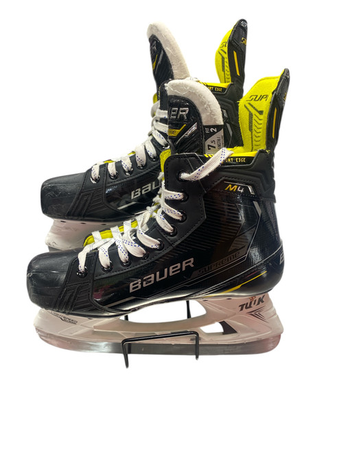 Vist Large View of Product Image Which is Used Bauer SUPREME Senior Hockey Skate Senior 7.5