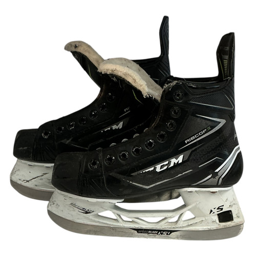 Vist Large View of Product Image Which is Used CCM RIBCORE 76K Junior Hockey Skate Junior 03