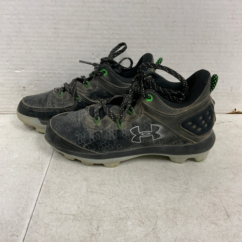 Vist Large View of Product Image Which is Used Under Armour BH OUT OF HERE BB/SB Cleats Black Junior 01.5