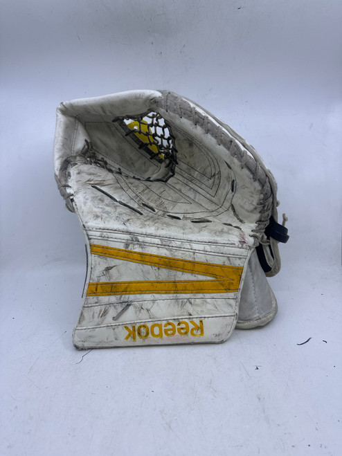 Vist Large View of Product Image Which is Used Reebok INT PRO Senior Goalie Catcher White