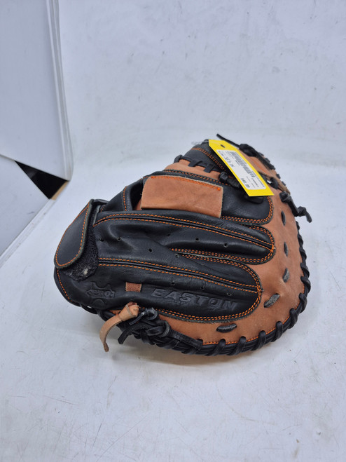 Vist Large View of Product Image Which is Used Easton MAKO BB/SB Catchers LH Throw Brown 30 1/2"