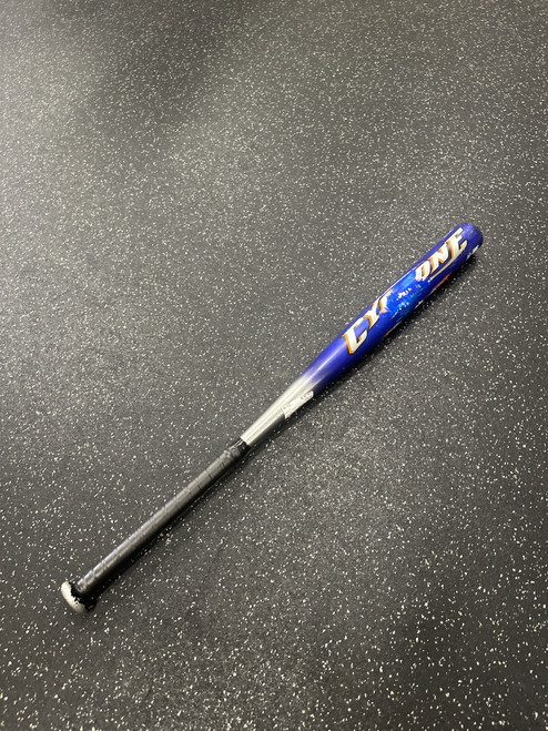 Vist Large View of Product Image Which is Used Easton CYCLONE BB/SB Slowpitch Bat 34"