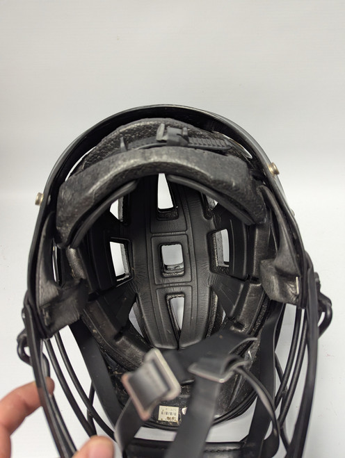 Vist Large View of Product Image Which is Used Cascade CPV-R Lacrosse Helmet Black One Size
