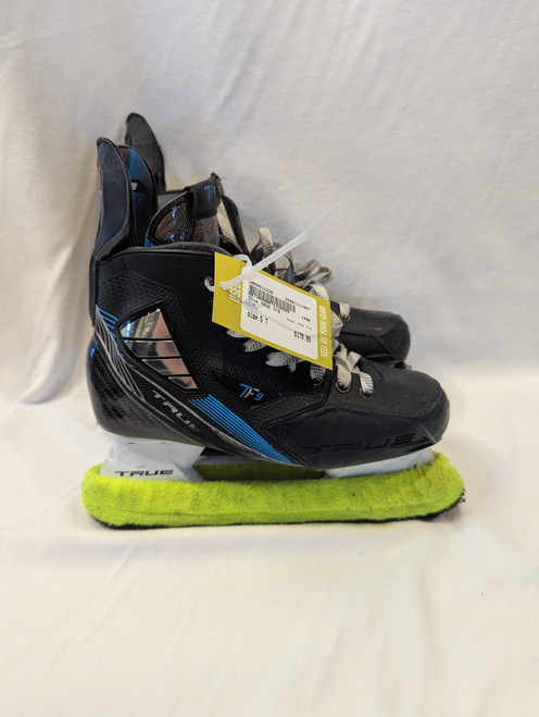 Vist Large View of Product Image Which is Used True TRUE TF9 Senior Hockey Skate Senior 7