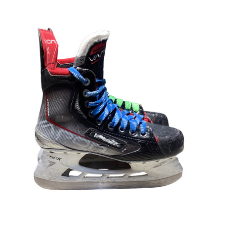 Vist Large View of Product Image Which is Used Bauer VAPOR X Junior Hockey Skate Junior 05.5
