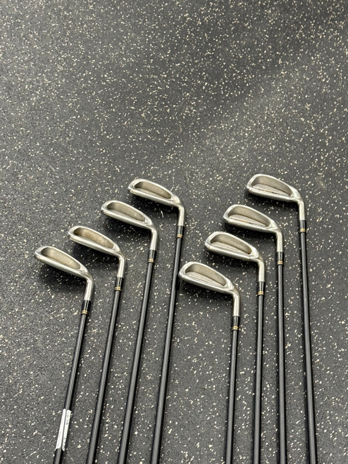 Vist Large View of Product Image Which is Used Cleveland QUADPRO Mens Iron Set RH 3I-PW