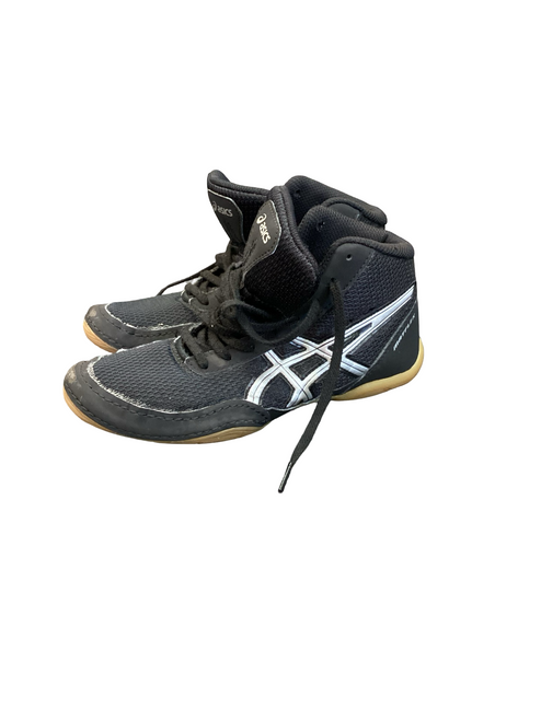 Vist Large View of Product Image Which is Used Asics Wrestling Shoes Black Junior 02.5