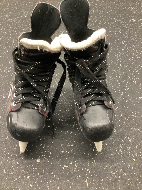 Vist Large View of Product Image Which is Used Bauer VAPOR X 40 Junior Hockey Skate Junior 01